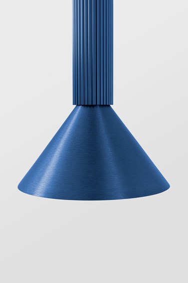 Extruded blue suspended luminaire